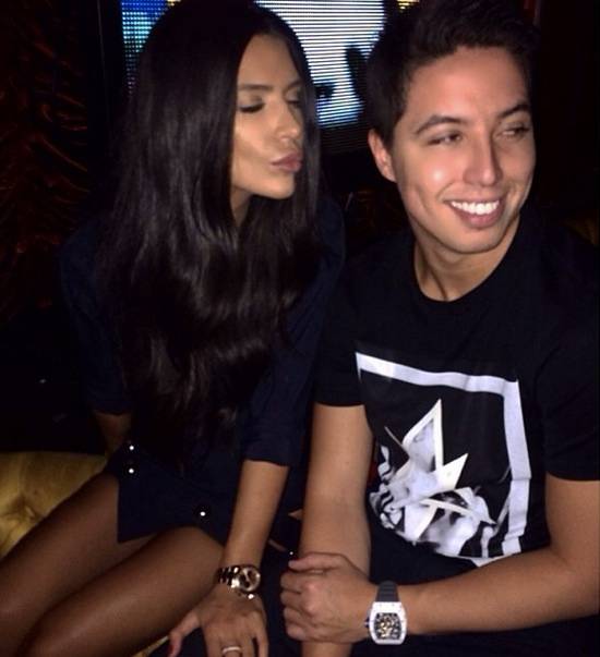 Nasri a uitat de Mondial şi se distrează cu iubita lui în SUA. ^Anara l-a înjurat cu foc pe Deschamps