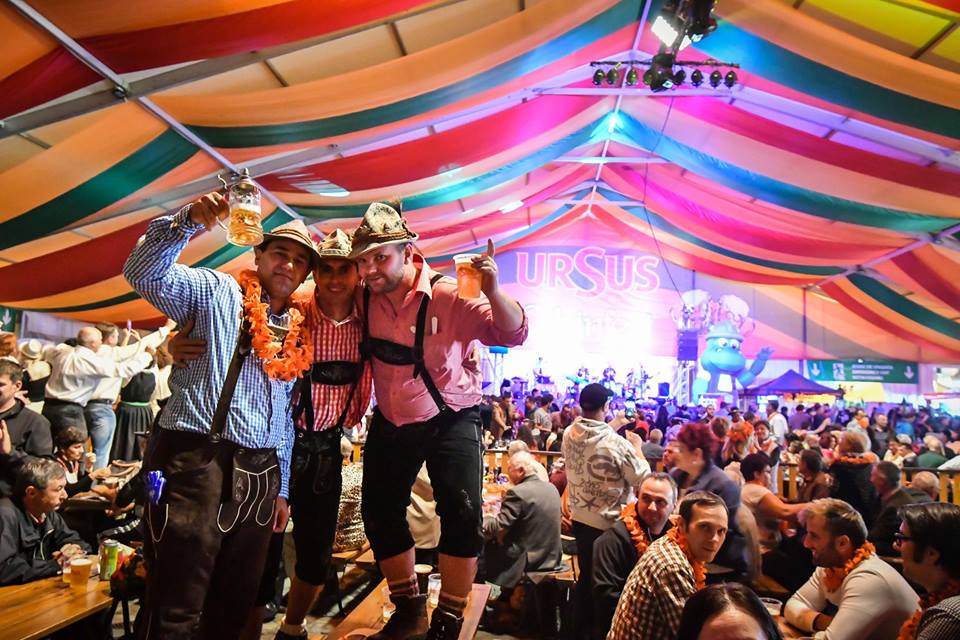 S-a dat cep la CibinFest 2016! 1.000 de butoaie de bere, concerte și mâncăruri alese sunt pregătite pentru participanți FOTO&VIDEO