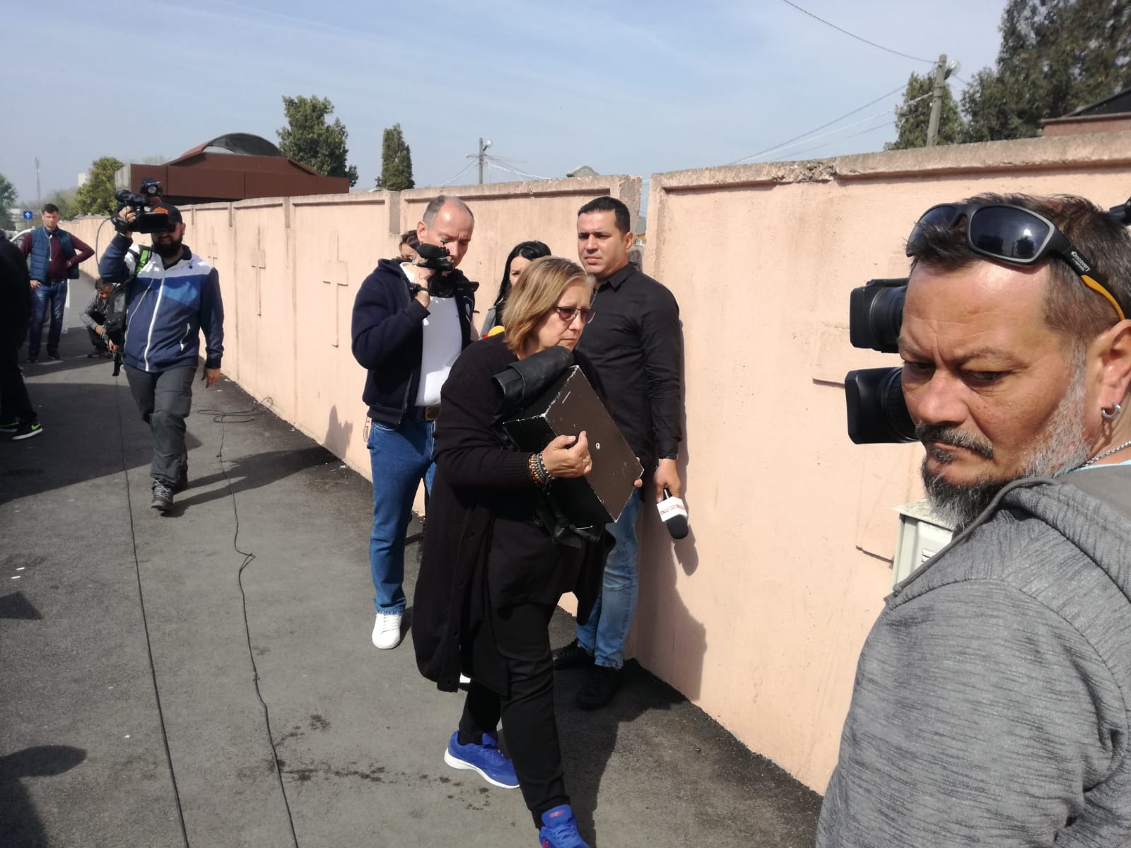 UPDATE | Părinții lui Răzvan Ciobanu așteaptă efectuarea necropsiei pentru a prelua trupul neînsuflețit | FOTO