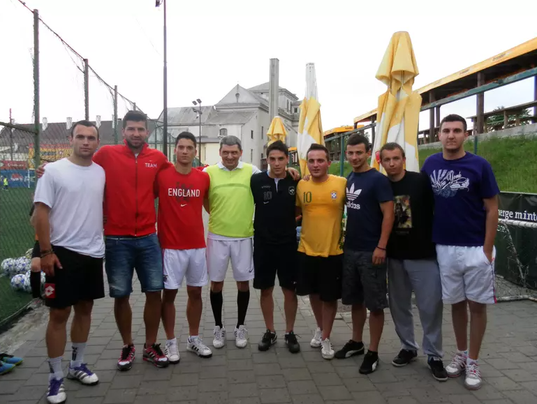 Povestea lui Nicolae Stanciu, eroul României din meciul cu Ucraina. A fost „Mister Boboc”, mama l-a dus la fotbal, la 16 ani era să-și piardă piciorul. „Nicu vorbește cu mingea”