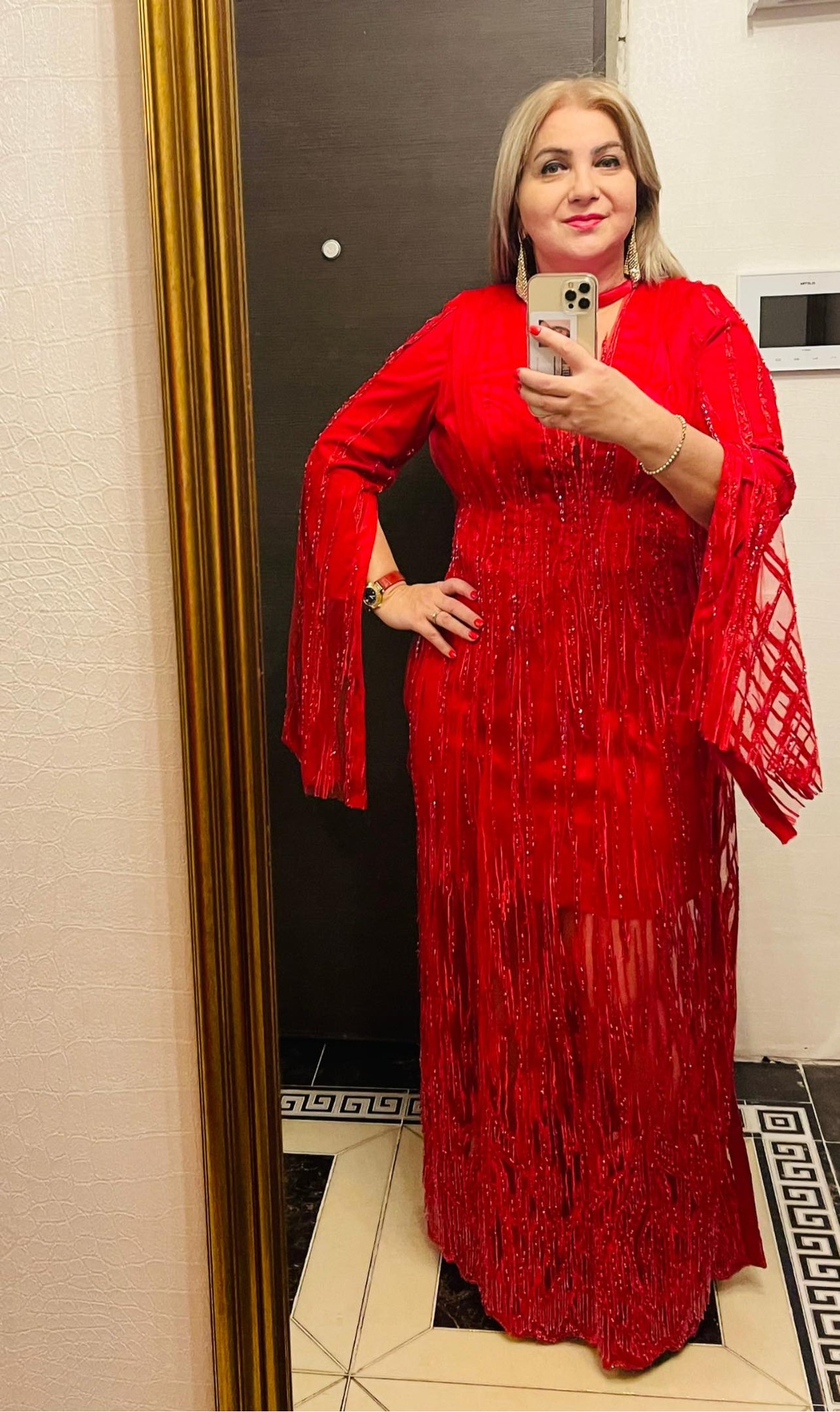 Imagini cu Carmen Șerban, după operațiile estetice. Artista arată cu 20 de ani mai tânără