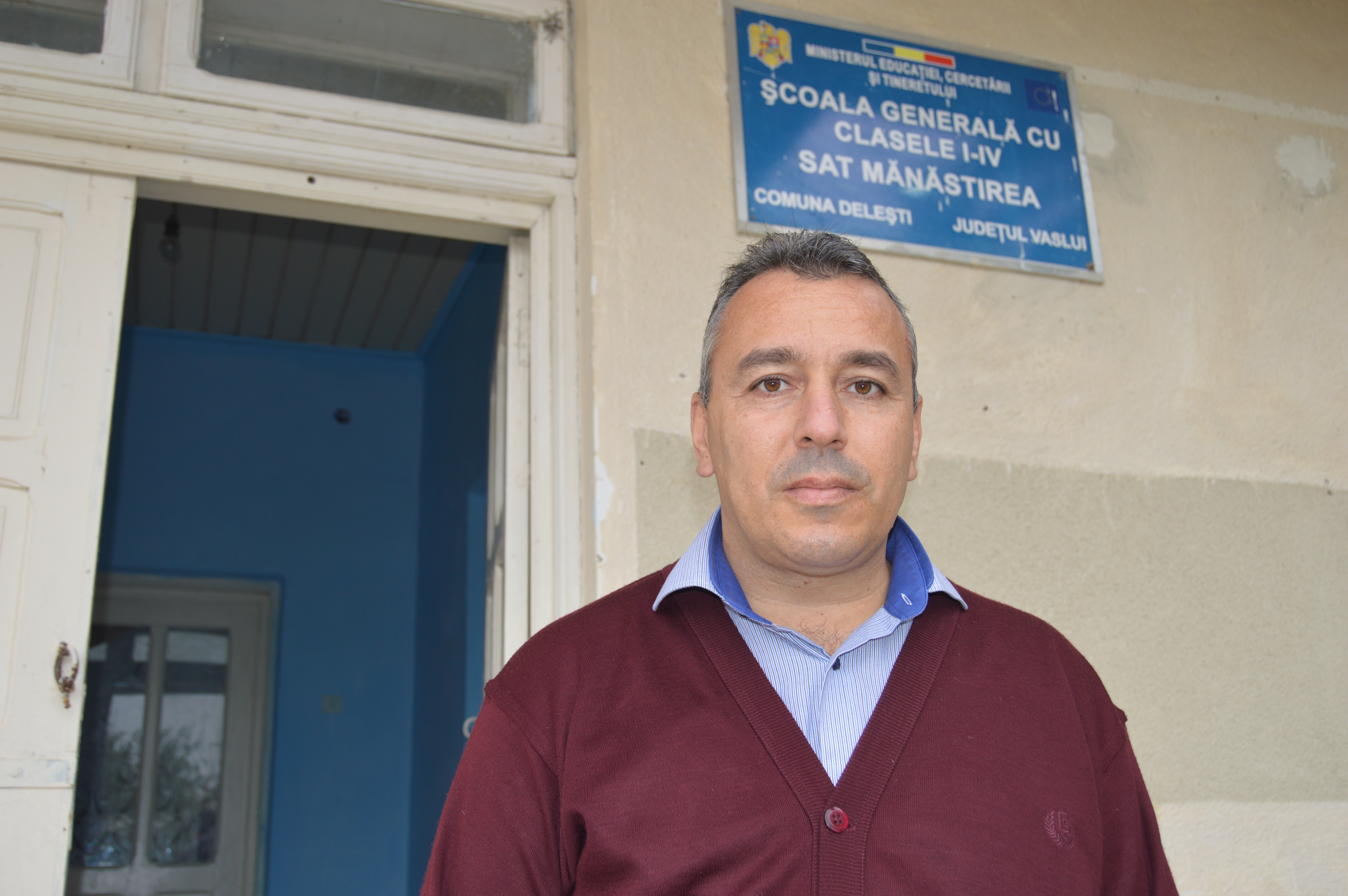 VIDEO REPORTAJ| Condiții de neimaginat pentru elevii unei școli din Vaslui. "Împart" cu șoarecii cornul de la Guvern și aleargă prin curte ca să se "dezmorțească" de frig