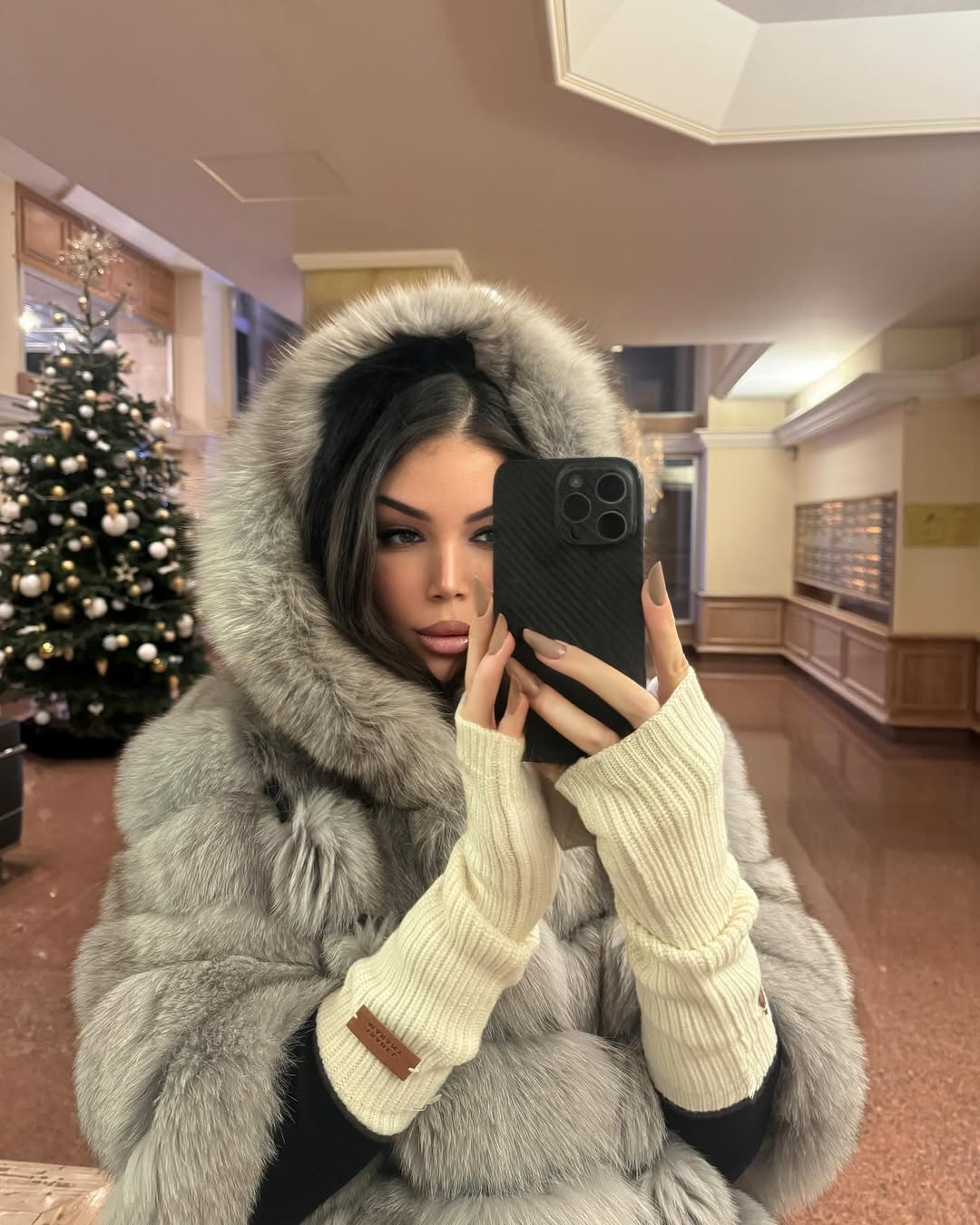 Ioana, unica fiică a lui Ion Țiriac, apariție rară alături de fratele ei mai mare: „Algoritmi ai liniei de sânge la lucru”
