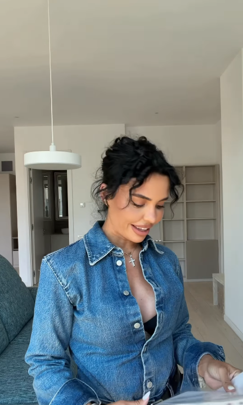 Imagini din penthouse-ul achiziționat de Andreea Popescu, după divorțul de Rareș Cojoc