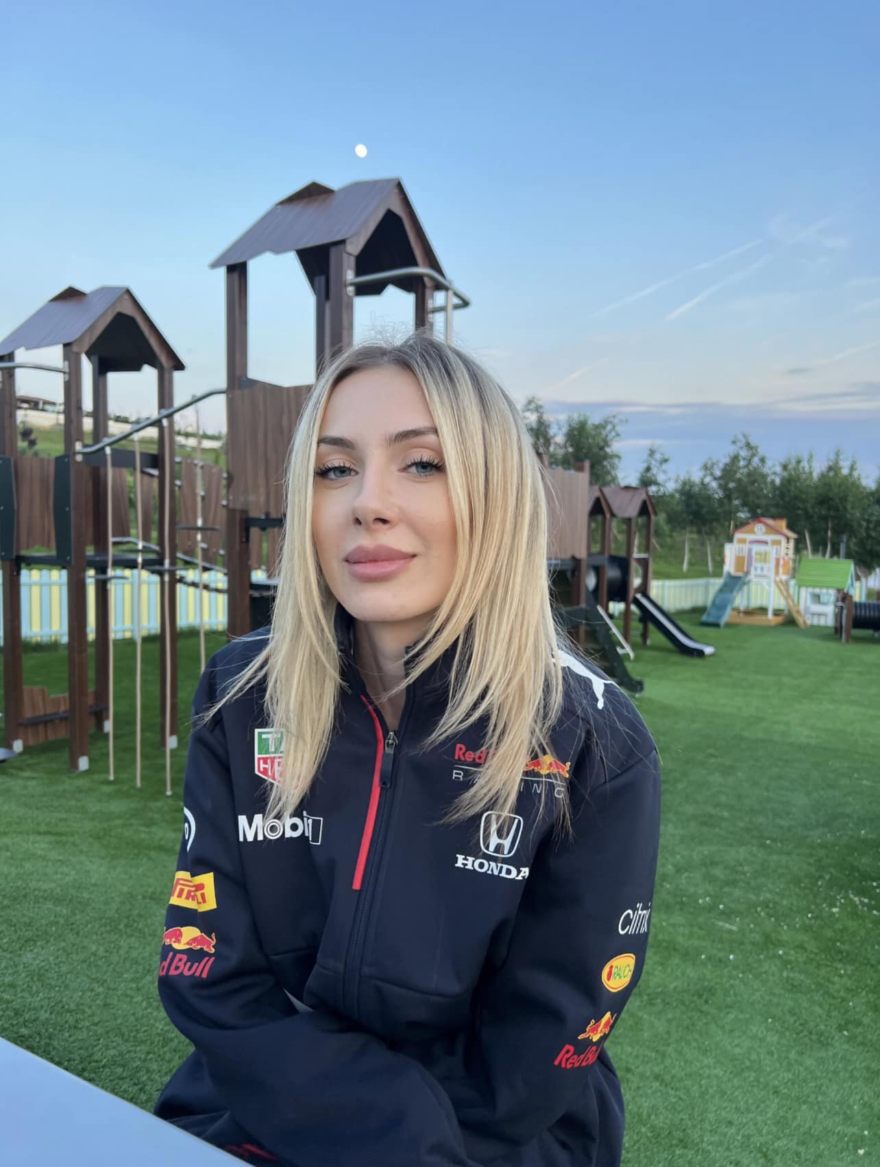 Răzvan Miheț nu își mai ascunde relația. Fostul soț al Oanei Matache, primele imagini cu noua iubită