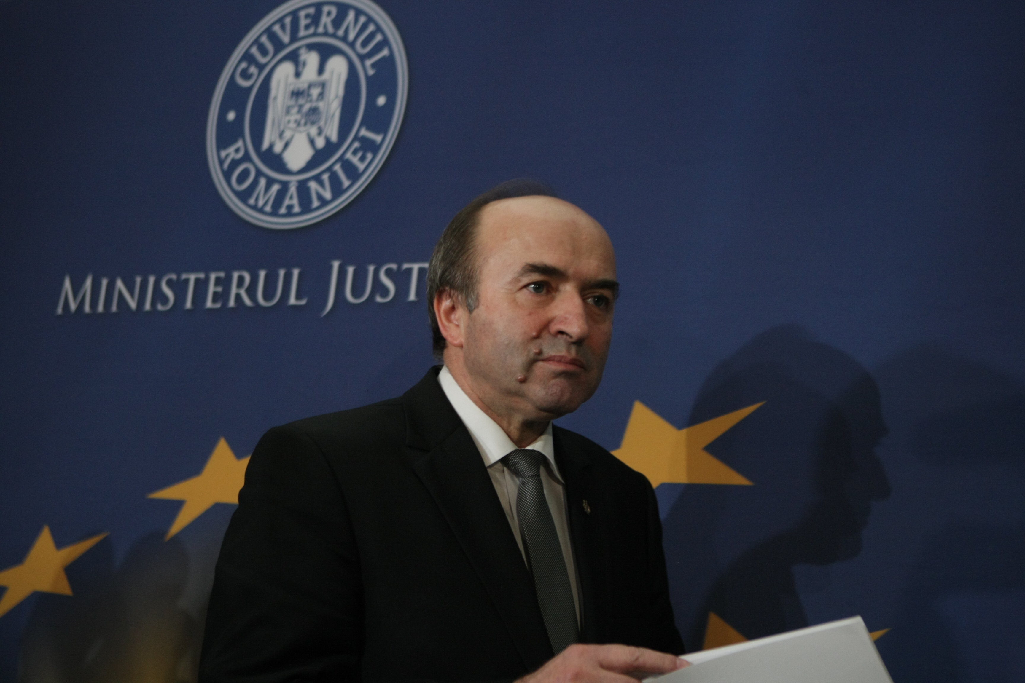 UPDATE. Tudorel Toader: "Voi prezenta un raport în Parlament, joia viitoare, cu referire la activitatea DNA"