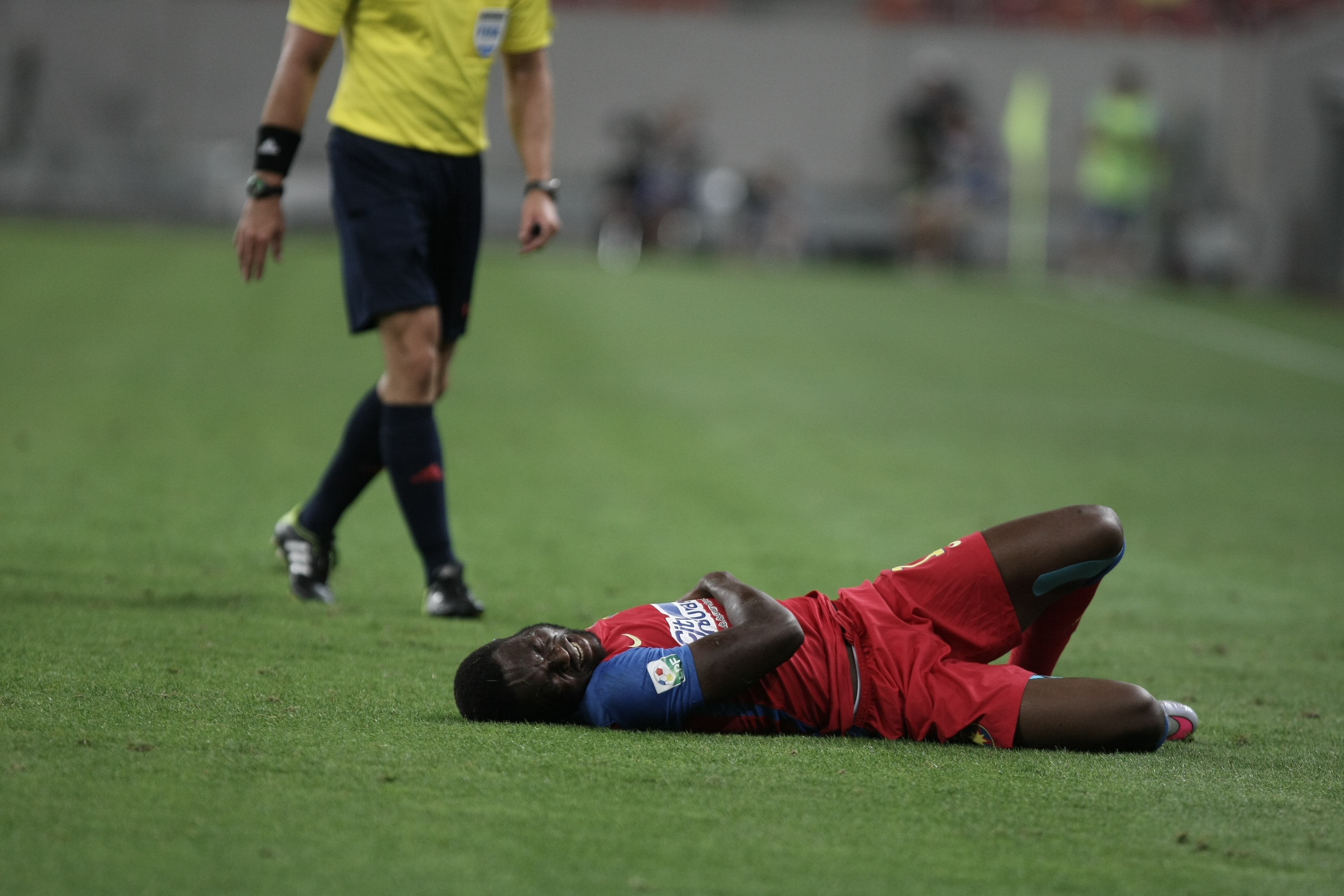 Liga Campionilor, turul II preliminar: Steaua - Trencin 2-3!!!! TrenCHIN!!!! Calificare jenantă a campioanei României! Mai întâi, Jairo l-a făcut franjuri la Papp, apoi Muniru și Tade au echilibrat situația pe tabelă. Pe final, Wesley i-a apropiat pe slovaci la un gol de calificare, iar Bero a avut șansa unui 4-2 halucinant! Rădoi continuă seria execuțiilor! După Tamaș, Țucudean și Luchin, l-a dat afară și pe Iancu / LIVE BLOG&GALERIE FOTO