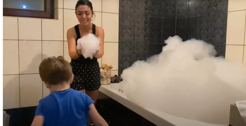 Cum arată casa Andreei Mantea. Vedeta a publicat primele imagini cu locuința cu etaj. „Am mai auzit fel și fel de oameni care-mi spun că nu fac bine”
