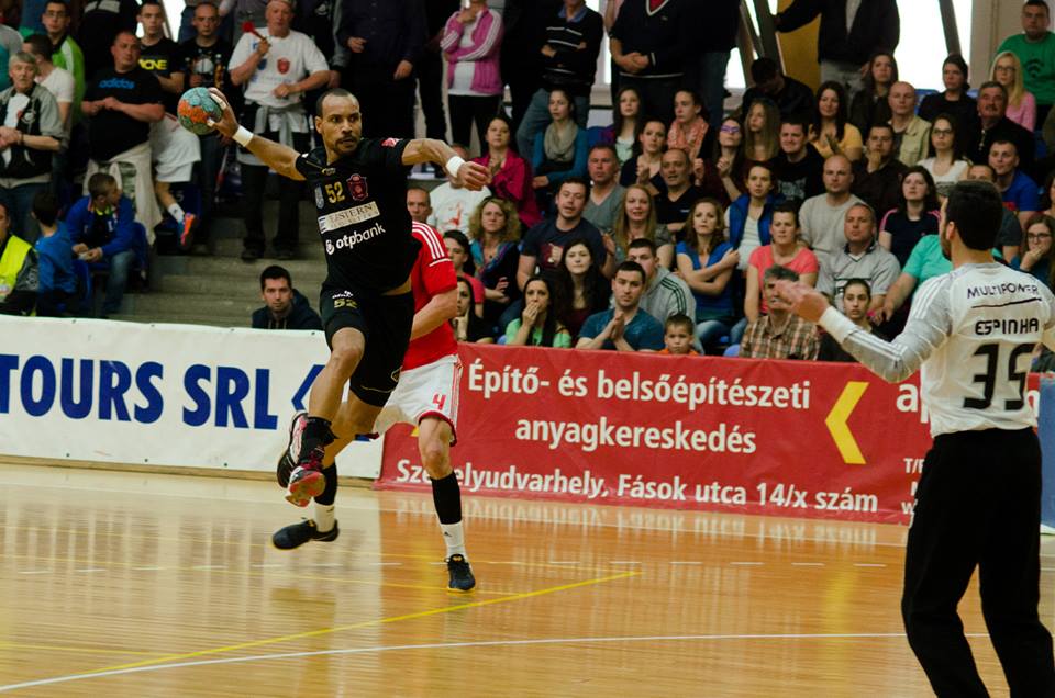 HC Odorhei bate Benfica și este în finala Challenge Cup la handbal!