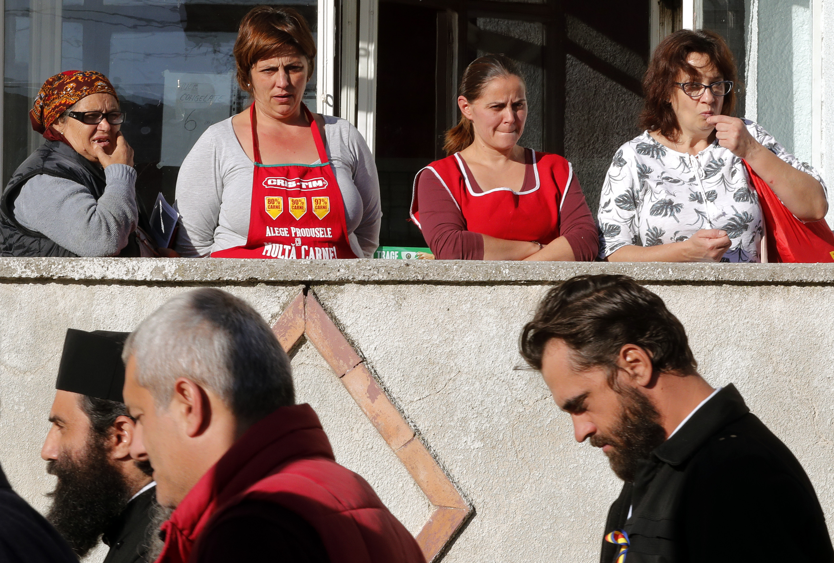 GALERIE FOTO| Presa străină scrie pe larg despre referendumul pentru familie organizat în România: E vorba de clarificarea limbajului din Constituție