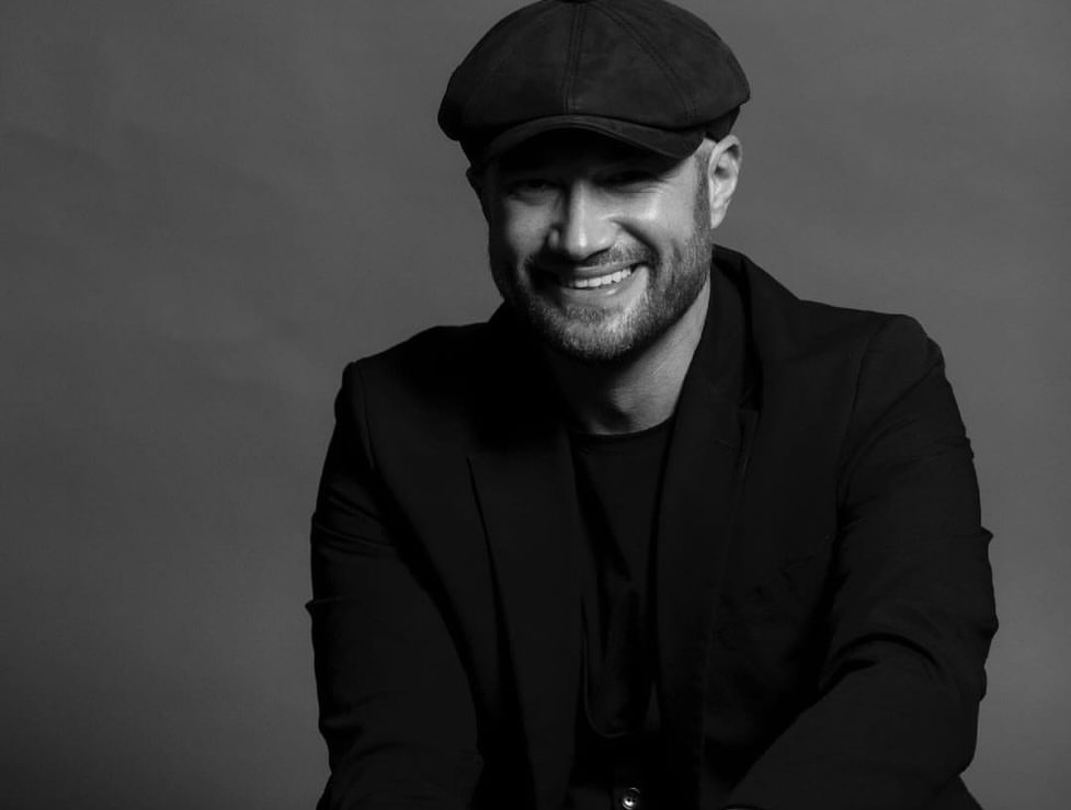 Mihai Bendeac, mesaj emoționant pentru tatăl său: „Îți mulțumesc că ai dus copilul ăsta în palme”. Imagini rare din copilăria actorului