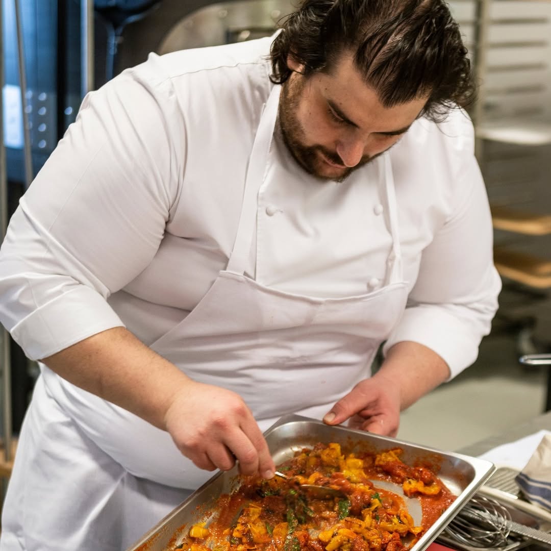 Dieta cu care Chef Matteo Grandi a slăbit 90 de kilograme în opt luni. Ce alimente a eliminat din meniul său zilnic