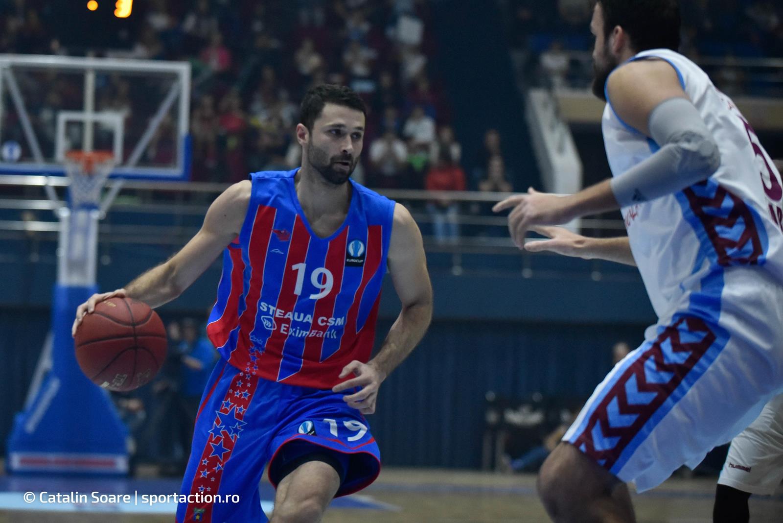 Eurocup: Steaua - Trabzonspor 76-71. ^Galeria boicoteză FCSB-ul, dar a făcut show la baschet
