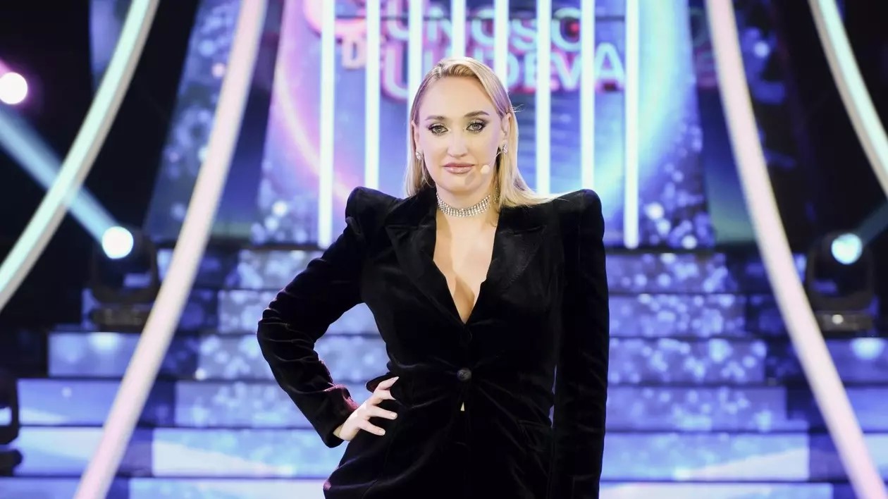 Cum se înțelege Ilona Brezoianu cu ceilalți jurați de la „Te cunosc de undeva!”. „Raportarea este ușor ciudată pentru mine. Uneori trebuie să mai și tac”