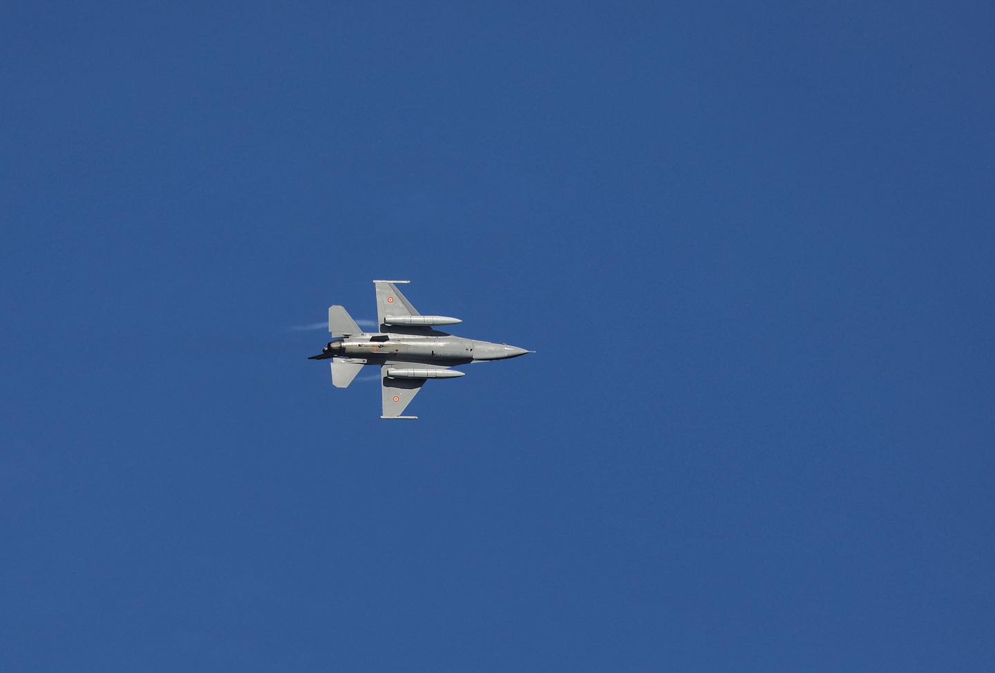 Primele trei avioane F-16 cumpărate din Norvegia au ajuns în România
