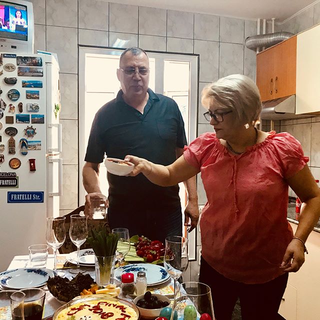 Per Johansson a petrecut Paștele în România. Antrenorul suedez de la CSM București a mâncat sarmale, porc și miel / GALERIE FOTO