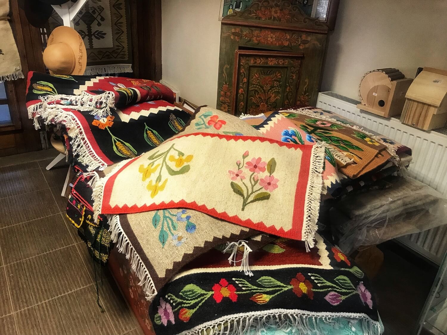 Poftiți la iarmaroc! E sărbătoare mare la Muzeul Naţional al Satului "Dimitrie Gusti" din București