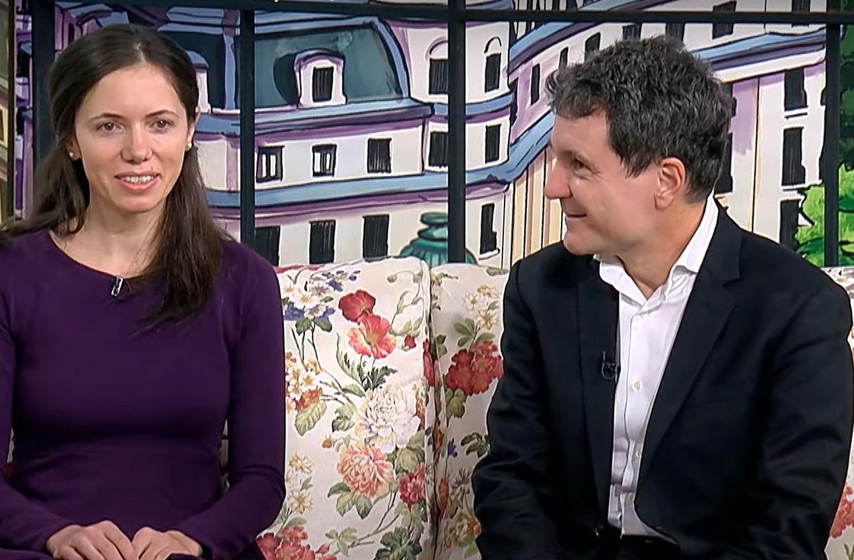 Cum a apărut Nicușor Dan la TV alături de Mirabela Grădinaru, mama copiilor lui. După 20 de ani de relație, nu sunt căsătoriți: „Nu a fost dragoste la prima vedere”