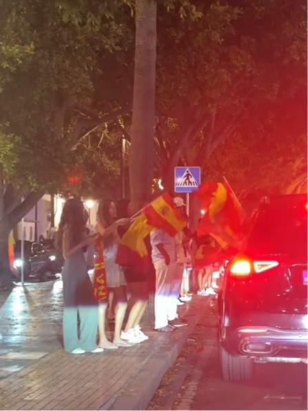 Andra și Cătălin Măruță, în mijlocul petrecerii din Spania după calificarea naționalei în semifinalele Campionatului Mondial. Imaginile din vacanță au devenit virale