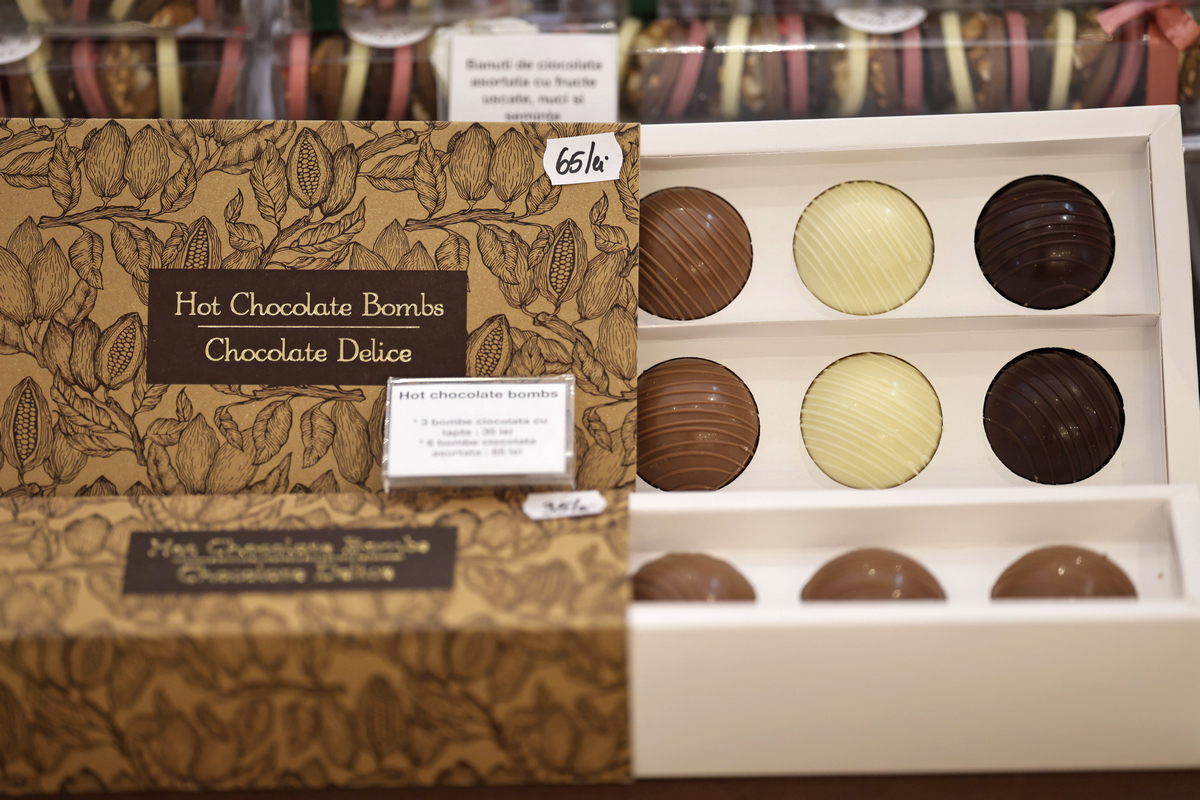 Chocolate Saga 2025: festivalul care sparge toate regulile la Biblioteca Națională. Ciocolată cu vin roșu, parfumuri de lux și praline cu ardei iute