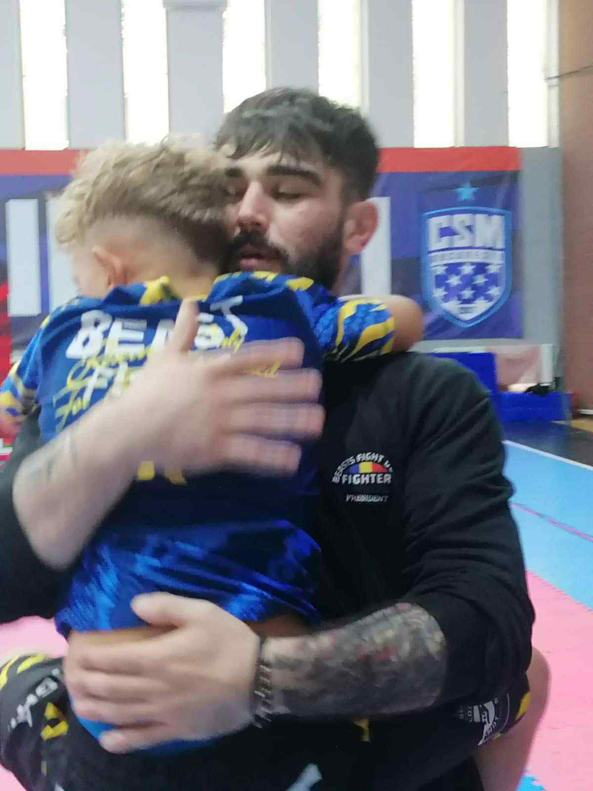 Alexandru Codiță, tânărul care a adus sportul și educația în școlile din Vâlcea. De la campania antiviolență la Caravana Nutriției: „Sportul este o necesitate, nu un moft”