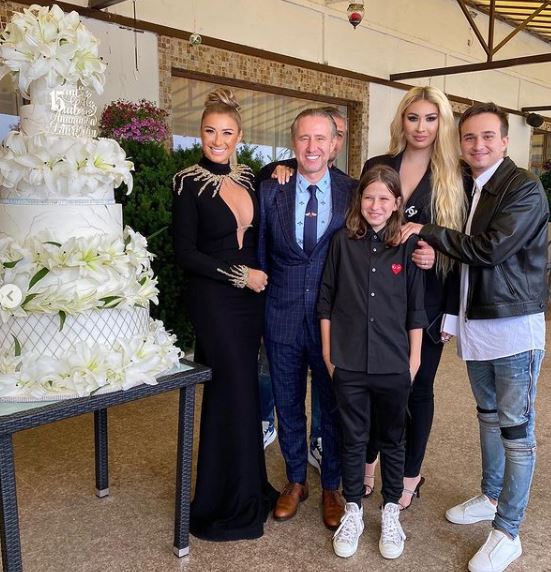 Luca Reghecampf a răbufnit la adresa Anamariei Prodan: „E timpul să înceteze cu intrigile! Nu sunt fiul ei. Am o singură mamă, pe care o iubesc”
