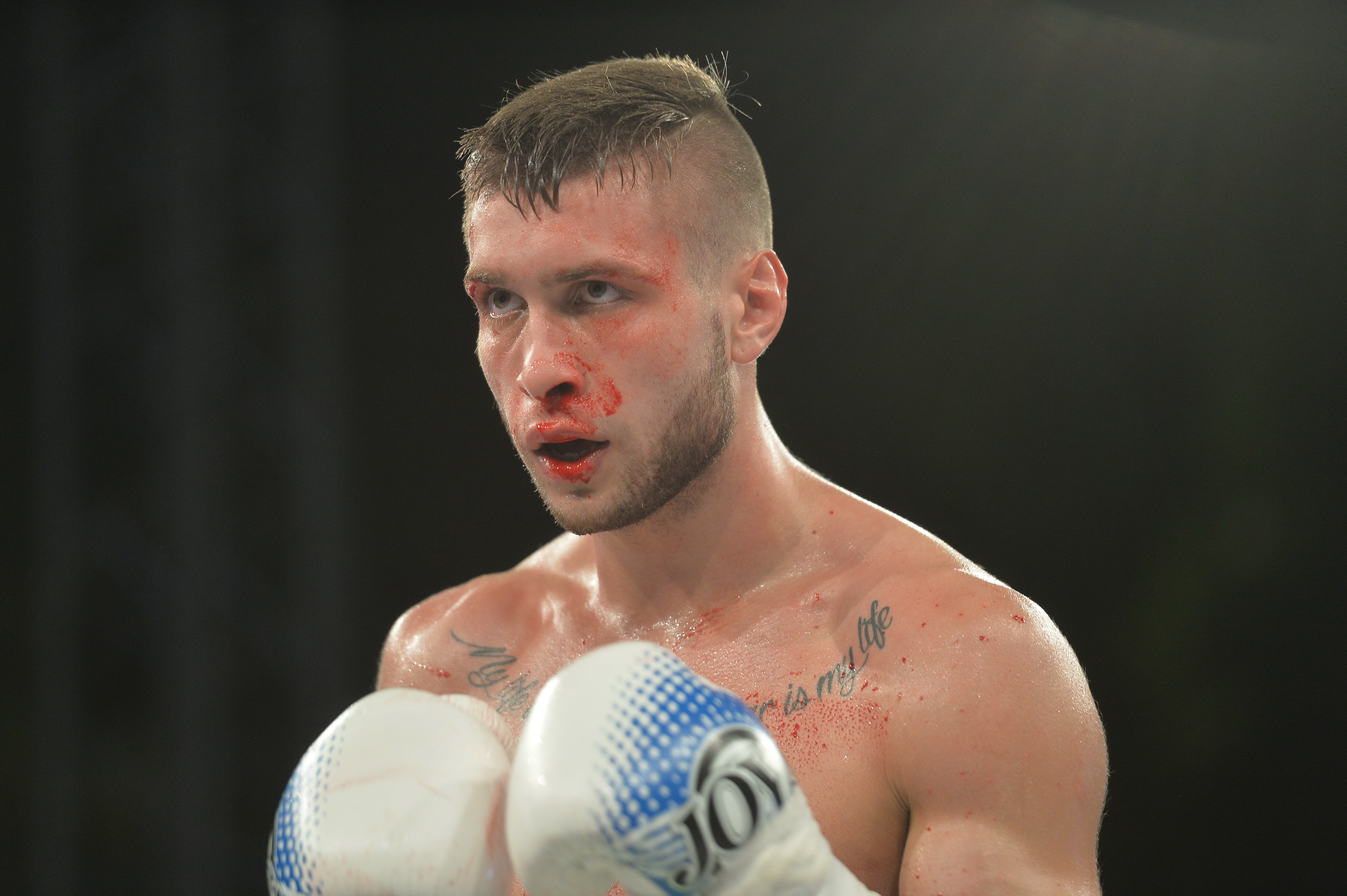 Andrei Stoica îşi păstrează centura de campion mondial / GALERIE FOTO&VIDEO