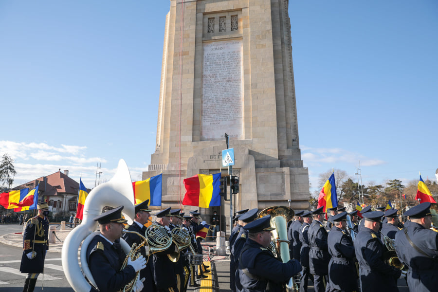 Parada de 1 decembrie: După un an de pauză, militarii au defilat din nou în fața oamenilor