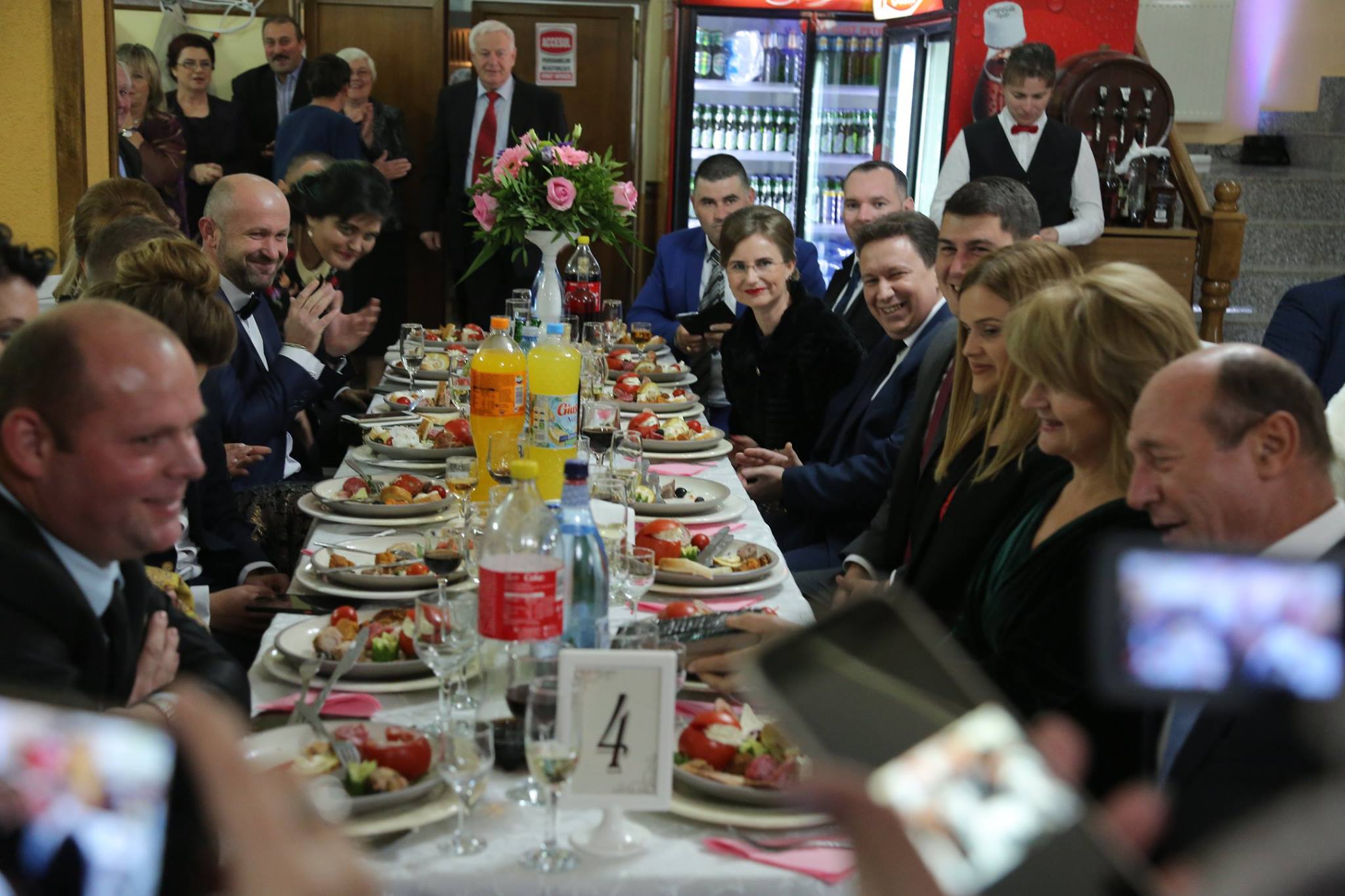 Traian Băsescu și Elena Udrea, la nunta anului din Maramureș. Cum s-au distrat și cum au arătat la cel mai tare eveniment | VIDEO & FOTO
