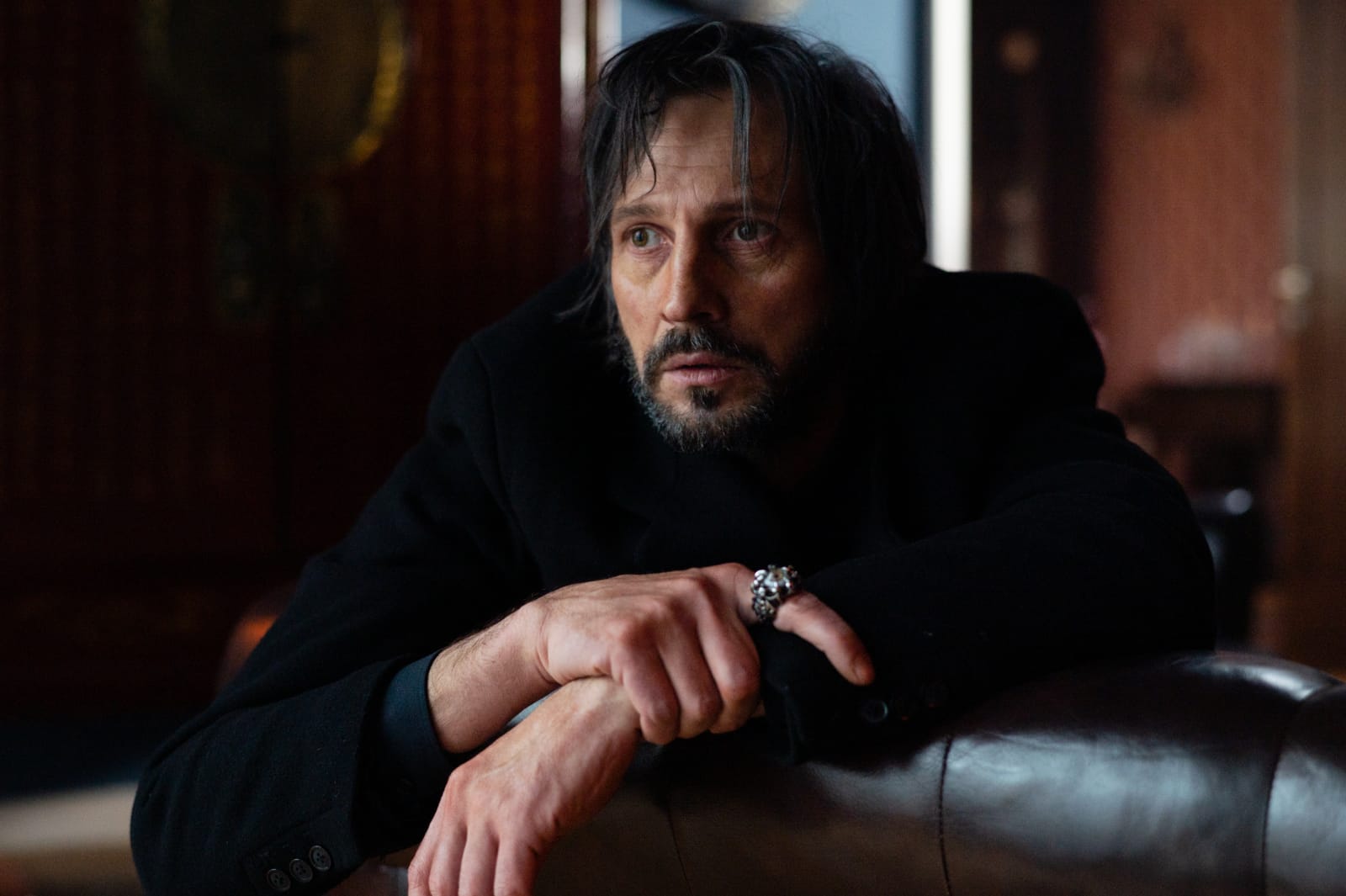 Actorul Bogdan Farcaș, mesaj emoționant pentru mama lui, pe scena de la Teatrul Național din București, la Gala Premiilor Gopo 2026