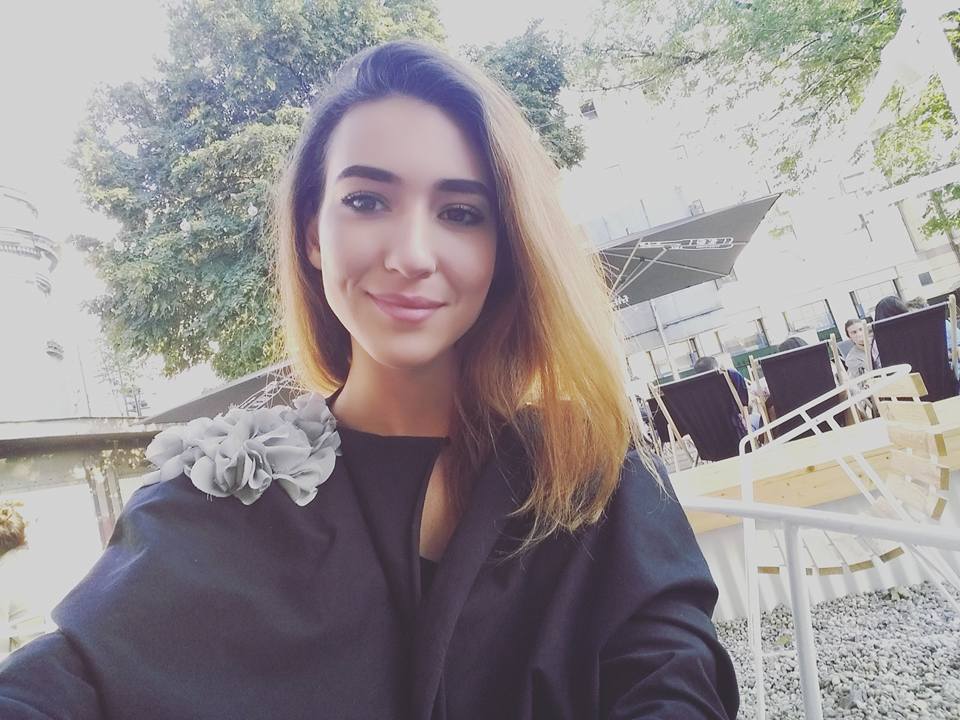 Bianca Neagu din „Numai iubirea” s-a căsătorit religios. Cum a arătat în rochie de mireasă tânăra, care nu a renunțat la actorie
