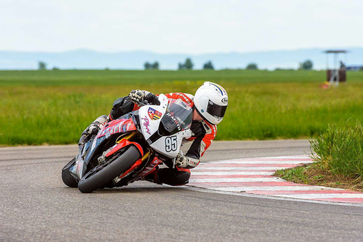 Robert Mureșan a reușit o dublă victorie în Superbike
