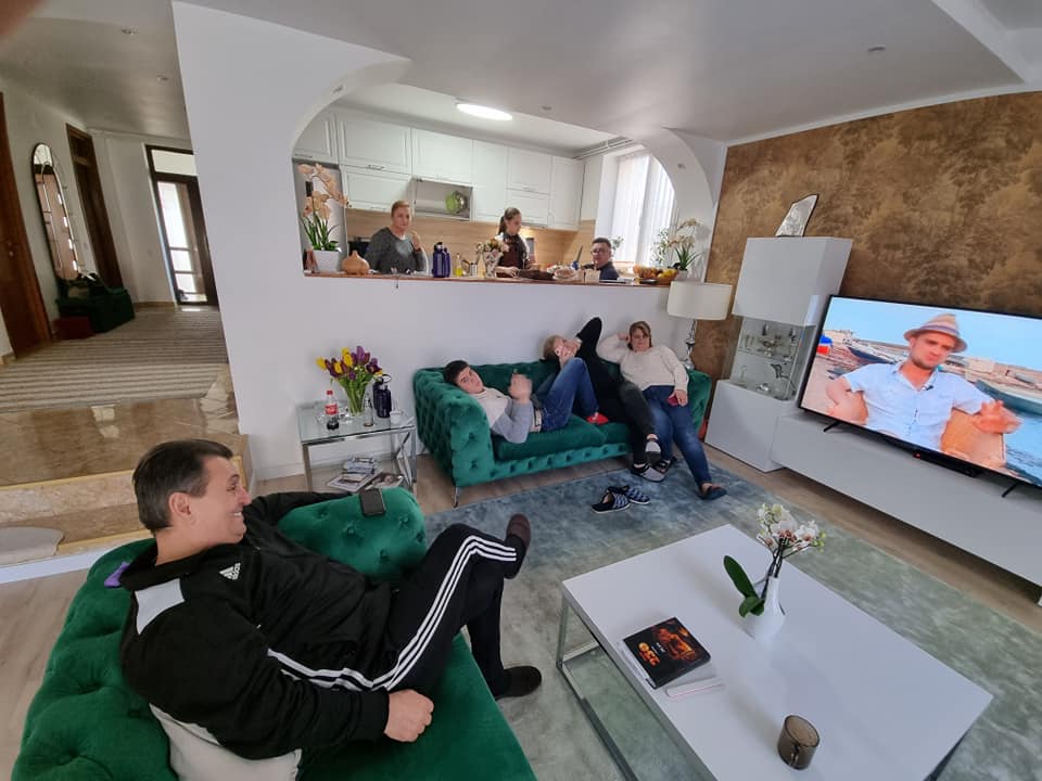 Imagini cu casa în care locuiește Nea Marin. Are o vilă impresionantă în Capitală și valorează peste 200.000 de euro