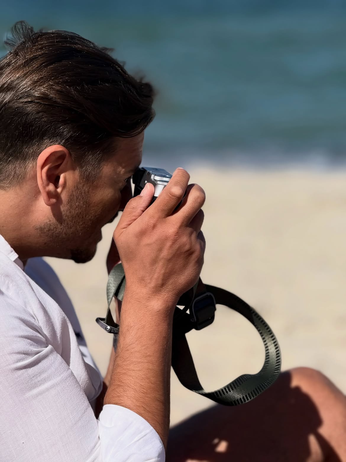 Cine sunt vedetele care au mers la plajă cu prosopul și mâncare la pachet: „Să scapi de gălăgia turismului de august”