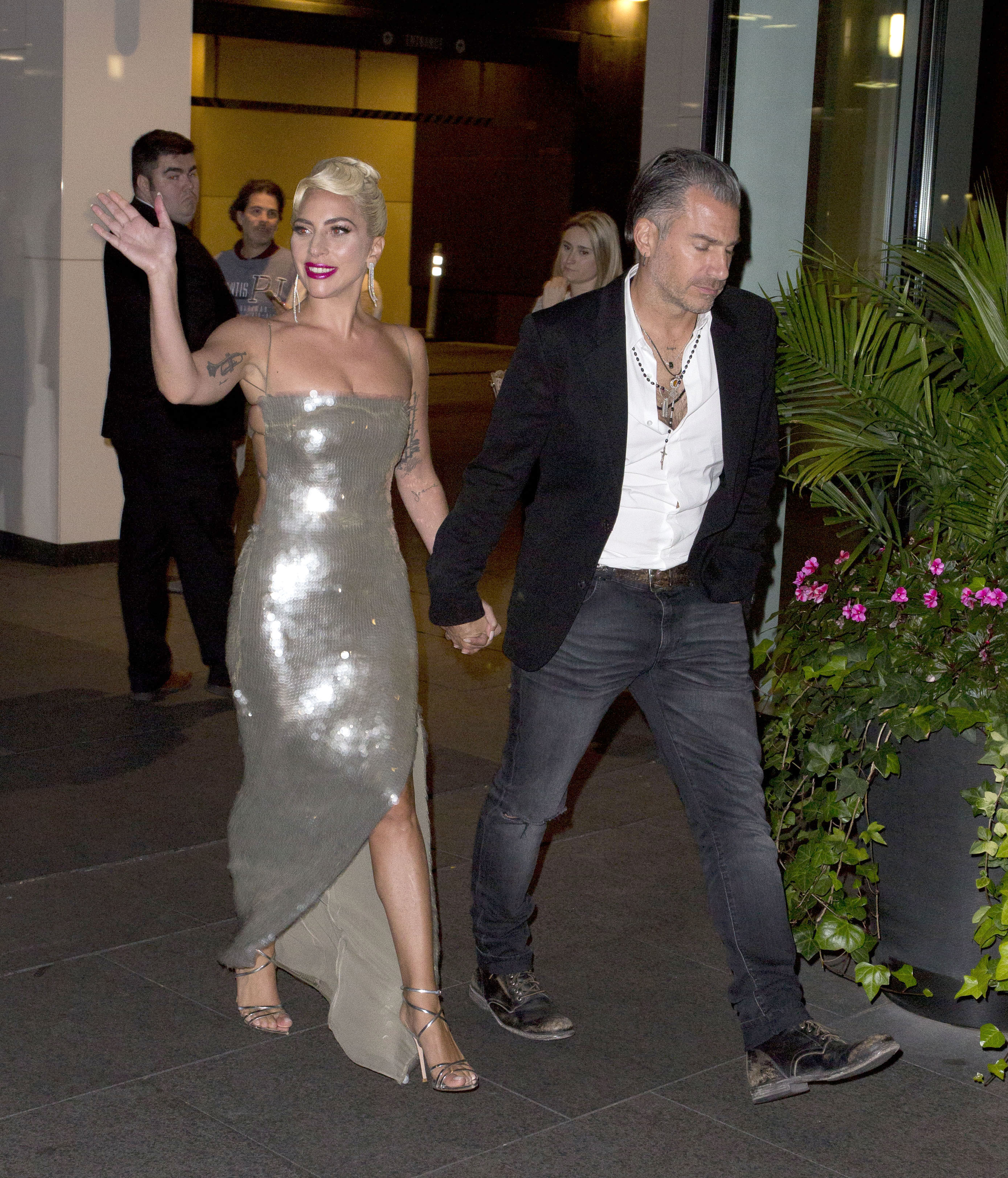 FOTO | Lady Gaga s-a despărţit de logodnicul ei, Christian Carino