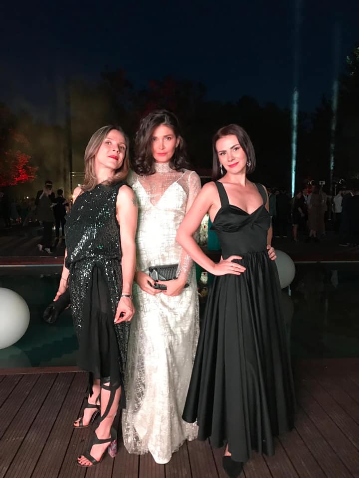 Alina Pușcaș și-a etalat burtica de gravidă la Viva Party 2019. "Mie nu mi-a mai rămas nicio rochie în care să încap | FOTO