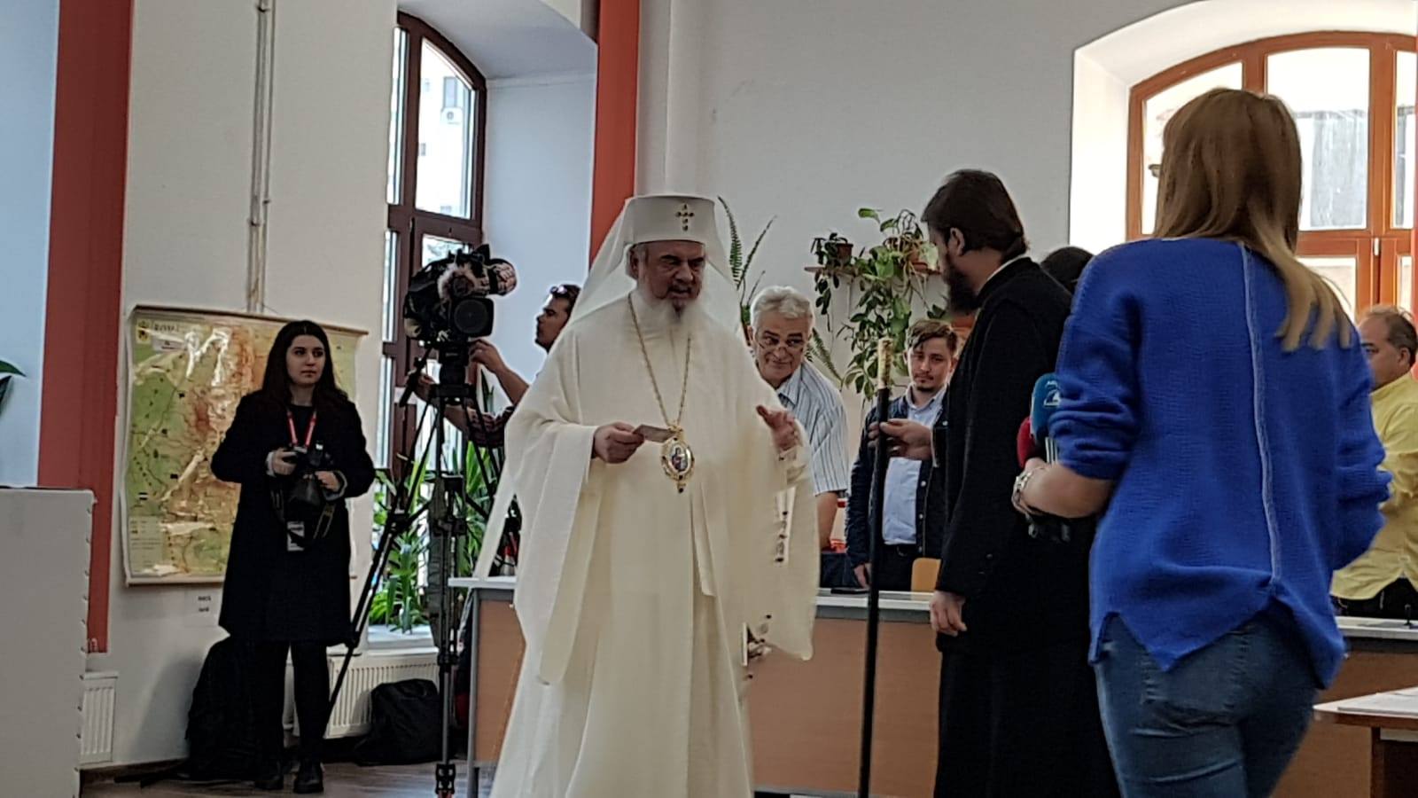 VIDEO / Patriarhul Daniel a votat în cadrul referendumului. Mesajul transmis de acesta
