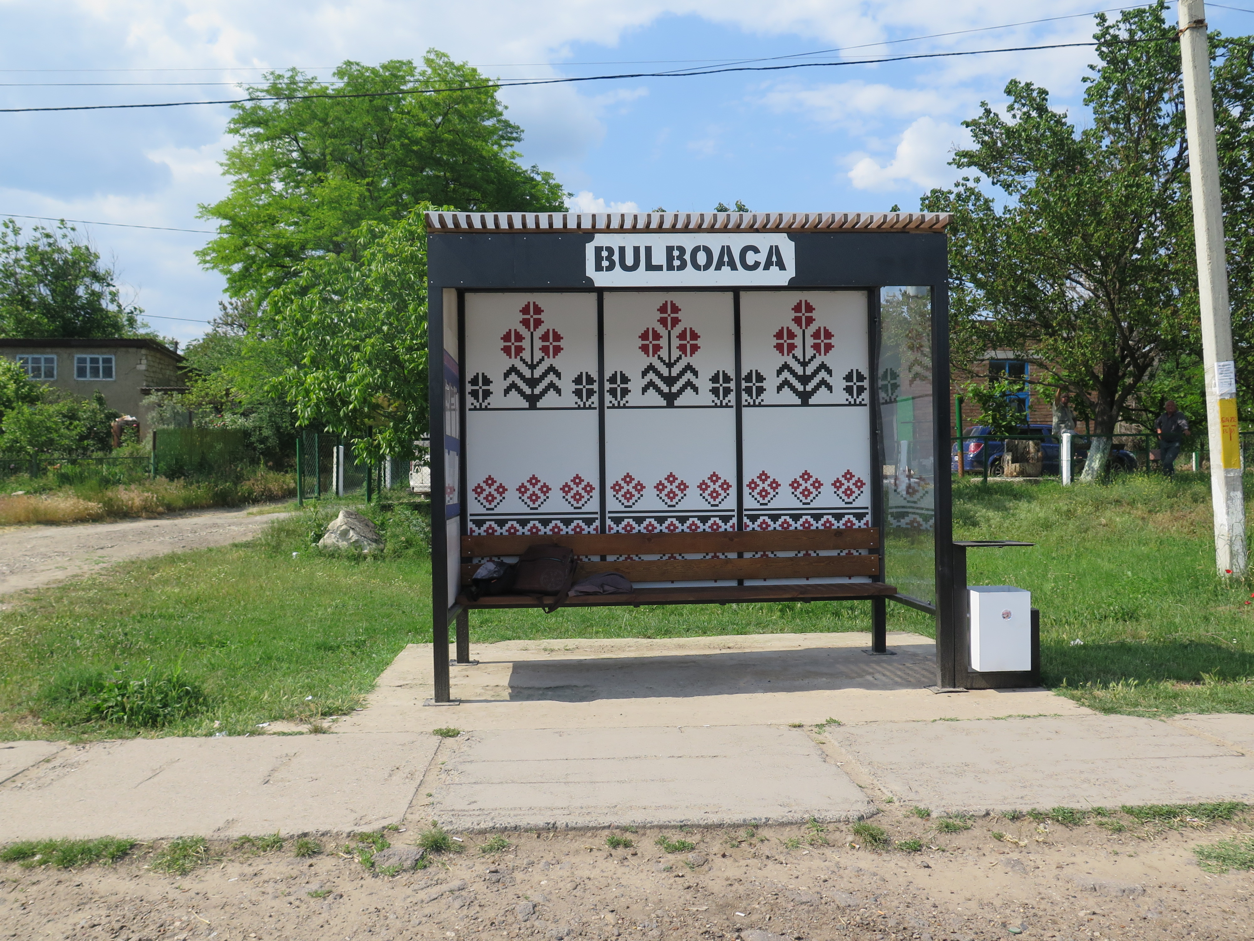 REPORTAJ LA CASTELUL MIMI. Liderii Uniunii Europene au ajuns în Republica Moldova și vor vedea locul de unde le vin oamenii care le muncesc  pe câmpuri, pe șantiere și în locuințe