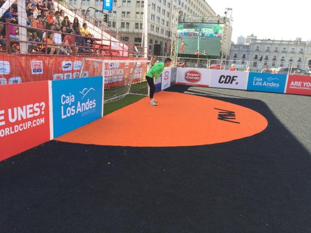 Nu am avut bani pentru Homeless World Cup, ”am împrumutat” un om al străzii din Chile!