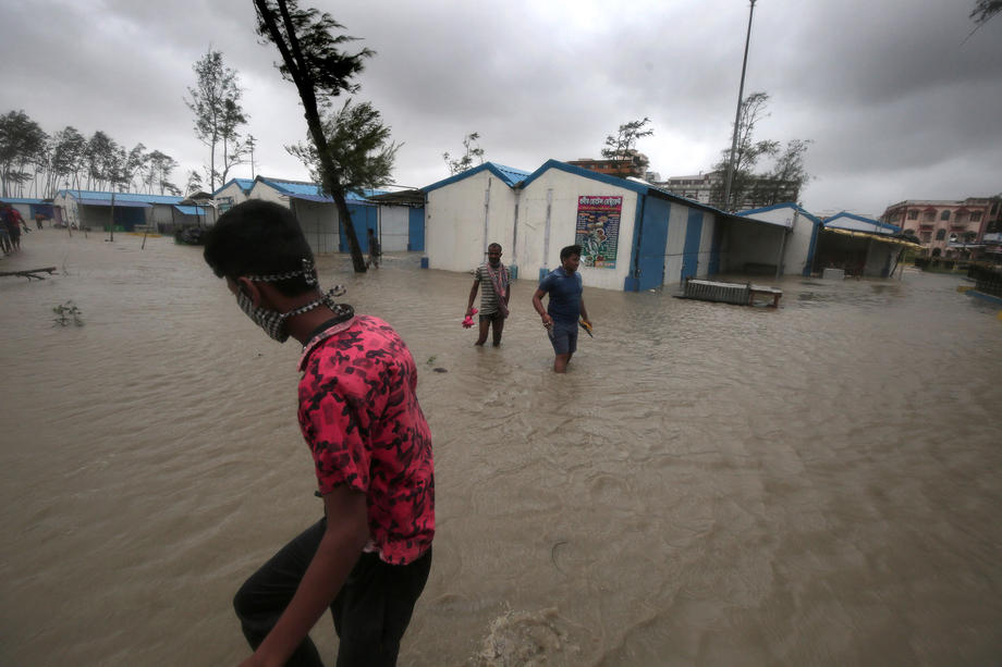 Cel puţin nouă morţi în India şi Bangladesh în urma ciclonului Yaas. Sute de mii de case distruse