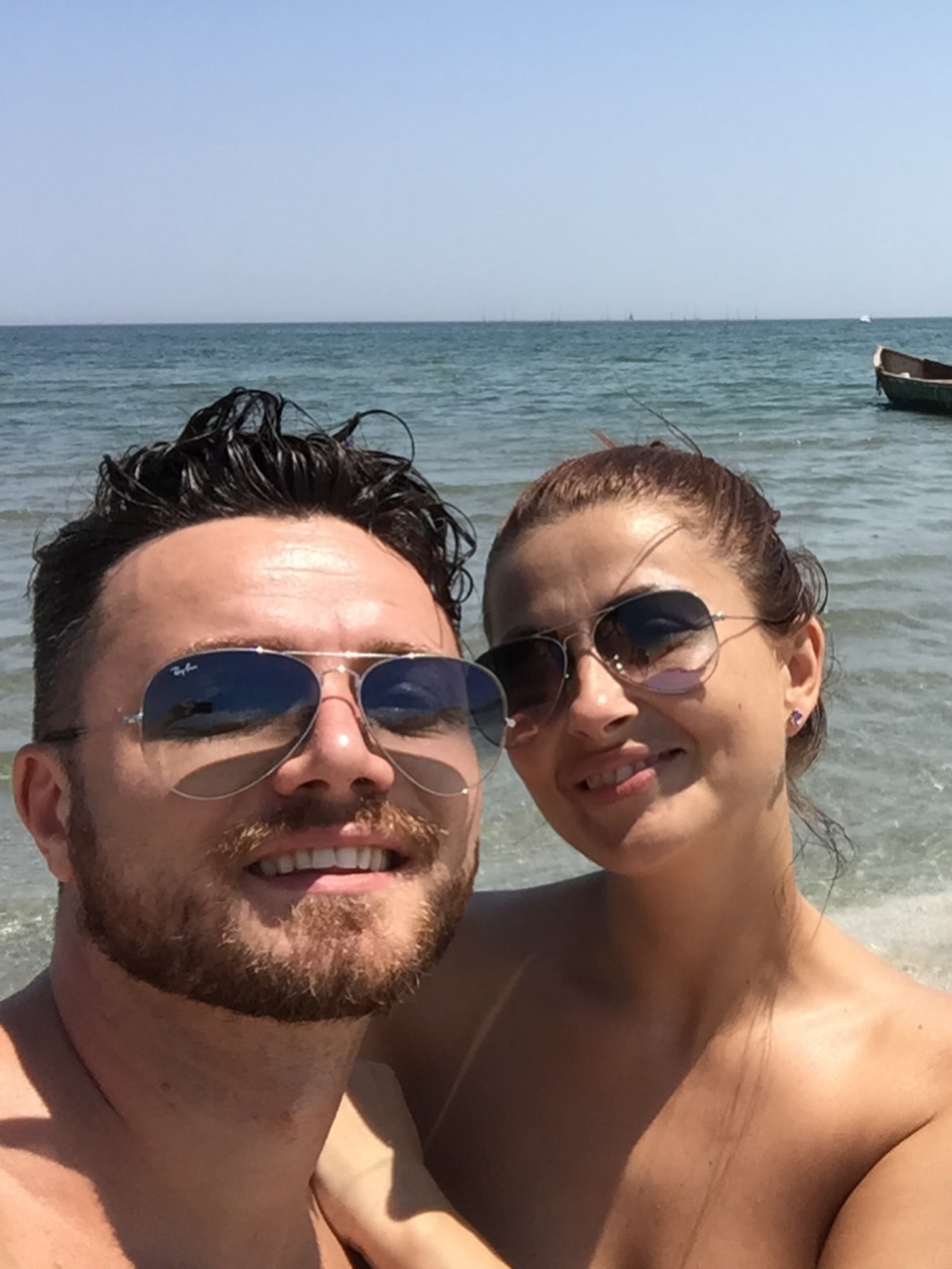 Tavi Clonda a împlinit 46 de ani. Gabriela Cristea a publicat imagini rare cu ei, de la începutul relației. „Fetelor, Făt Frumos există pentru fiecare”