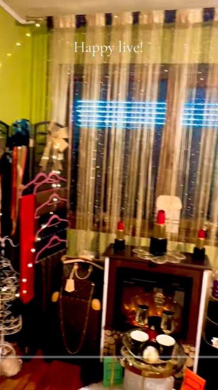 Cum arată camera Minodorei. Femeile și-ar dori așa ceva. Artista locuiește cu familia ei într-o vilă spectaculoasă