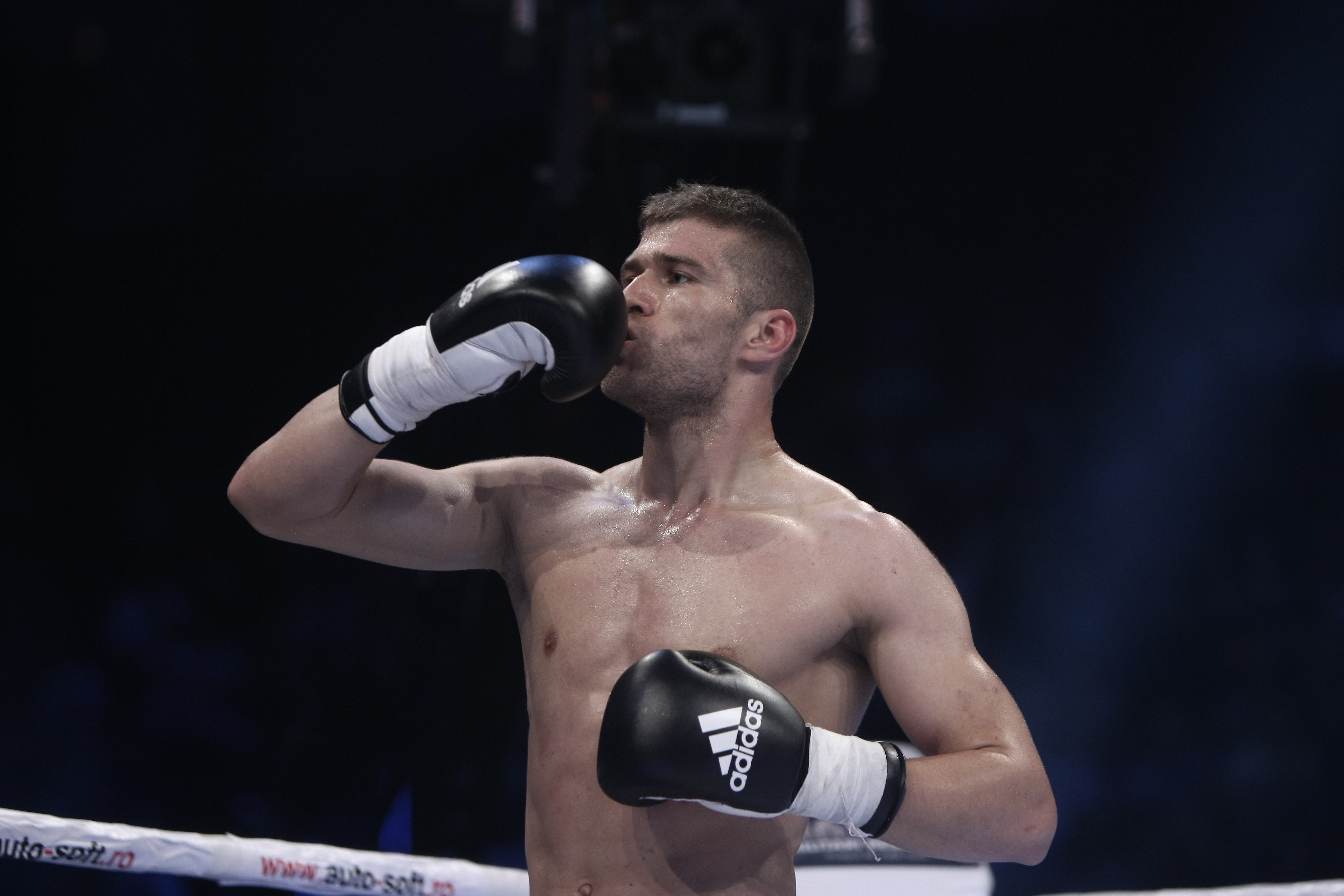 SUPERKOMBAT BUCUREȘTI: REZULTATE, GALERIE FOTO și VIDEO