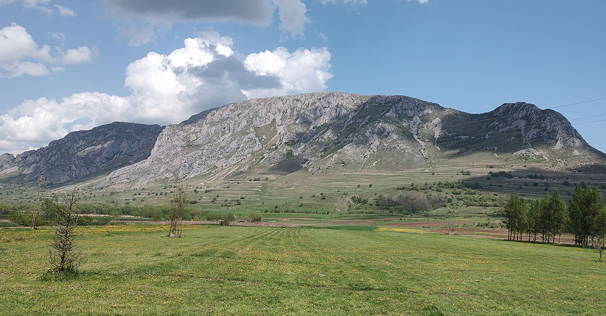 Rimetea, satul din Munții Trascău desemnat „Destinația anului 2025”. Locuitorii trăiesc exclusiv din turism: „Mâncarea ne face renumiți”
