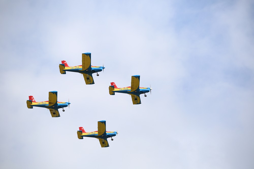 UPDATE. Programul BIAS 2018. Ce se întâmplă la show-ul aviatic cu 150 de aeronave şi peste 100 de piloţi şi paraşutişti din 13 ţări / FOTO&VIDEO