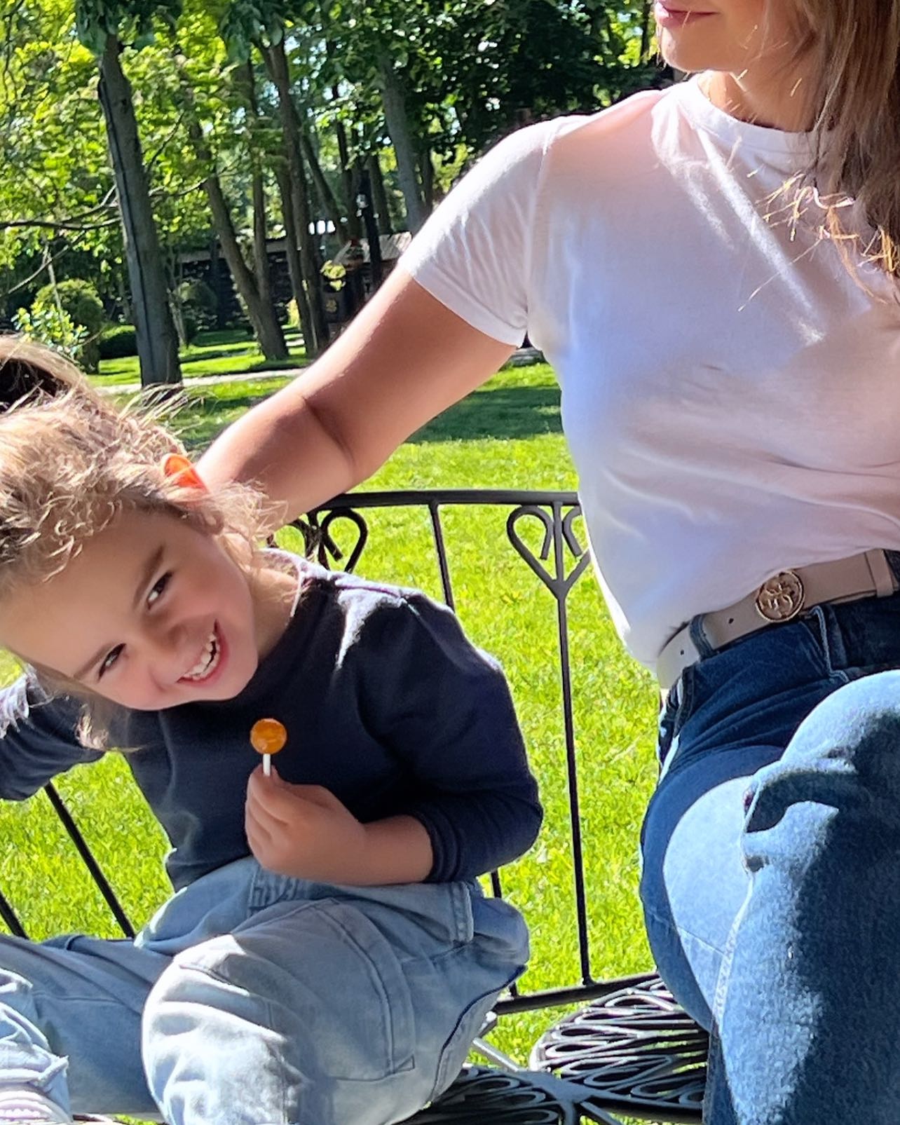 Apariția Magdei Pălimariu alături de băiețelul ei, care a împlinit trei ani. Fanii au reacționat: „Acum e timpul potrivit pentru un frățior”