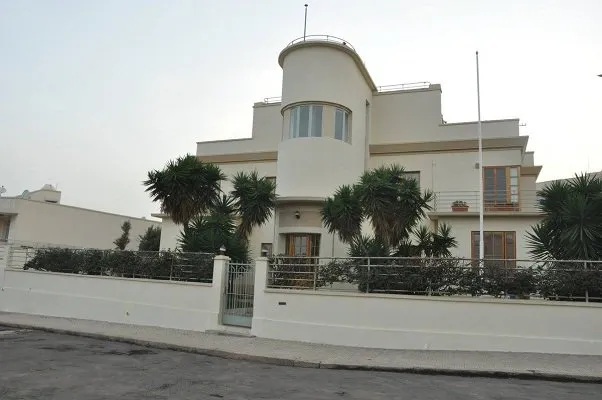 Ethiopia and Eritrea cut diplomatic ties as reported drone strikes raise fears for Addis Ababa