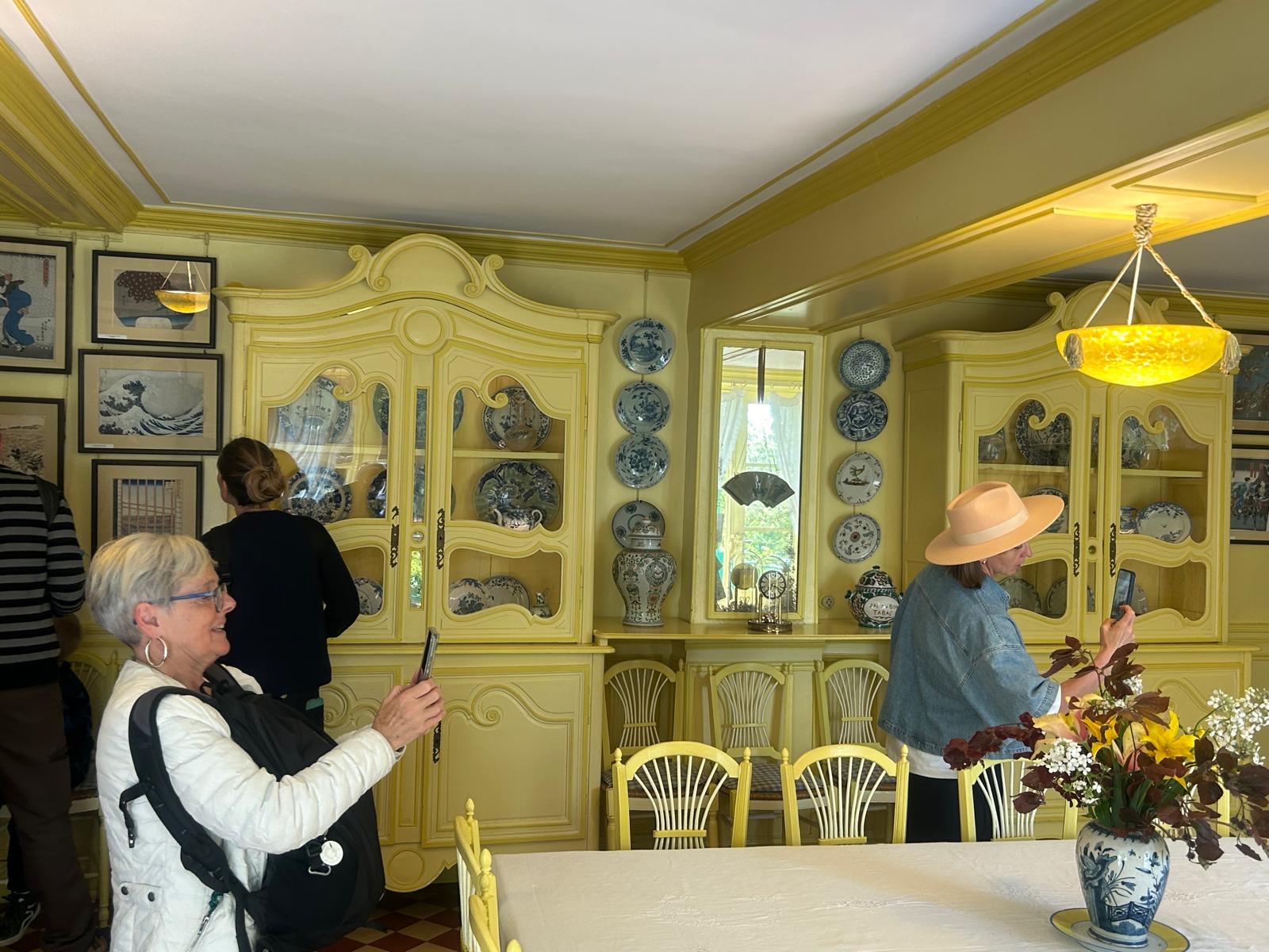 INTERVIU. Istoricul Philippe Piguet, strănepotul pictorului impresionist Claude Monet: „Frumusețea artei triumfă asupra barbariei războaielor”