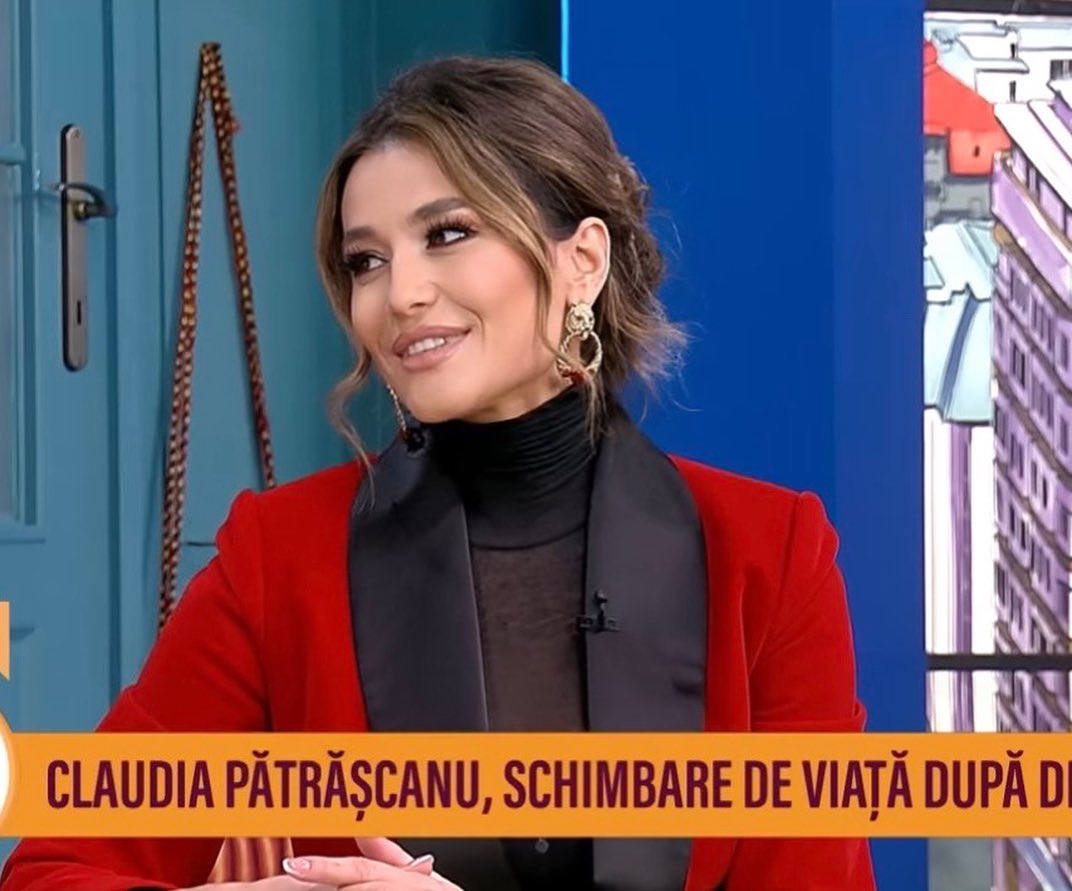 Claudia Pătrășcanu, accident vestimentar: „Sper că n-ați văzut nimic”. Artista s-a rușinat când și-a dat seama de gafă