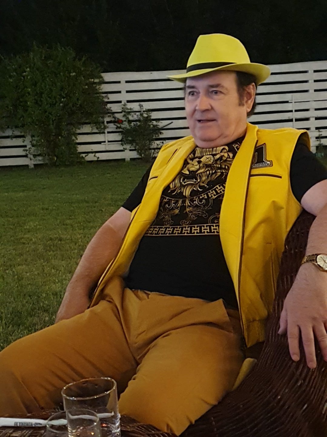 Ce a scos la vânzare cu 15.000 de euro Nelu Vlad, solistul trupei Azur: „Nu vedeți ce este în țara asta? Nu mai am timp”